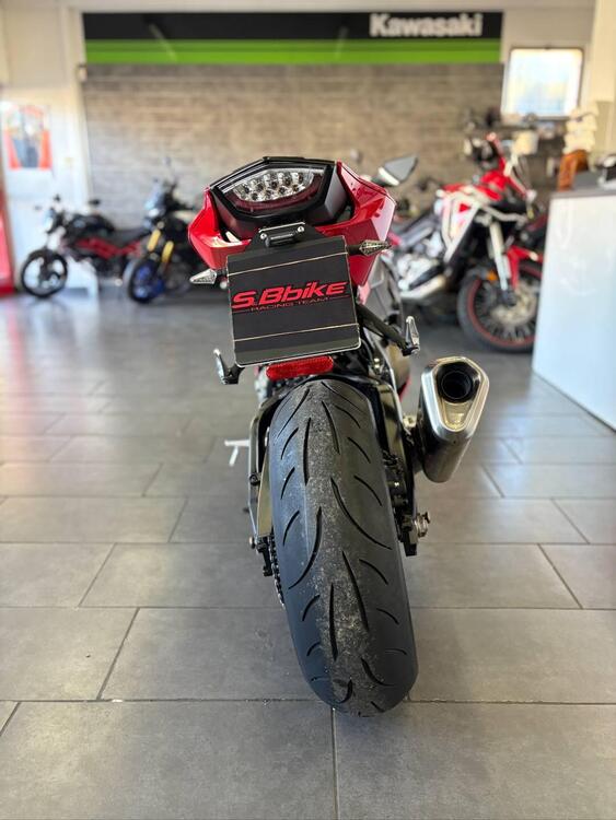 Honda CBR 1000 RR Fireblade (2017 - 19) (4)