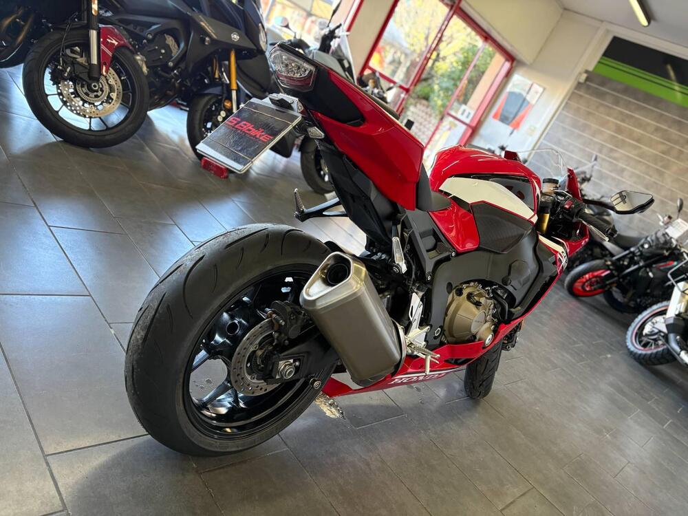 Honda CBR 1000 RR Fireblade (2017 - 19) (5)