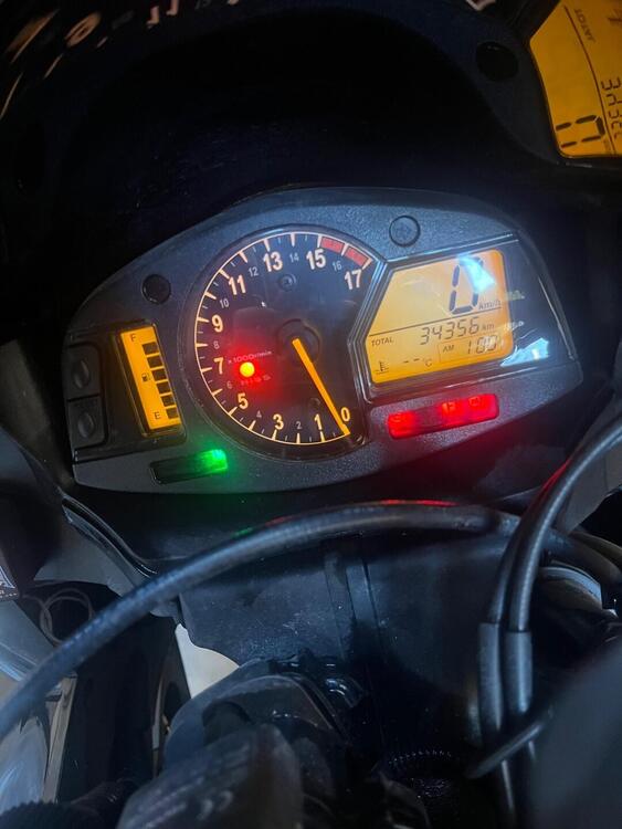 Honda CBR 600 RR (2007 - 08) (5)