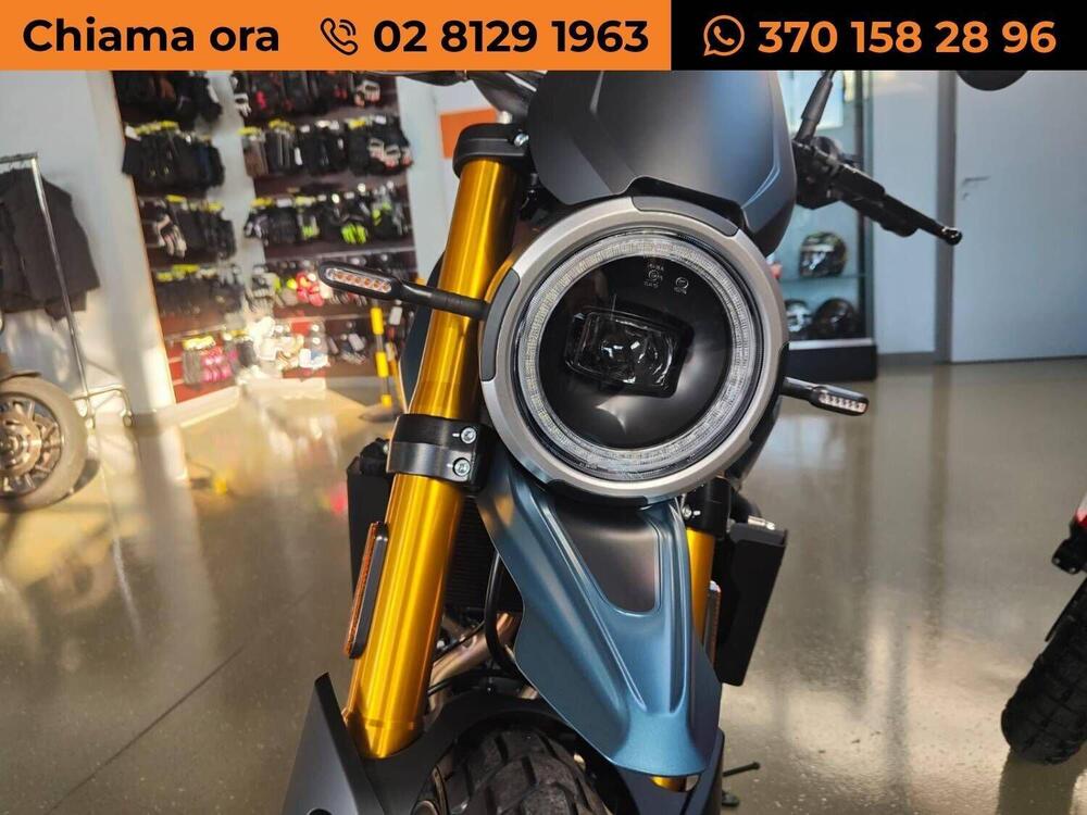 Moto Morini SEIEMMEZZO SCR (2022 - 25) (4)