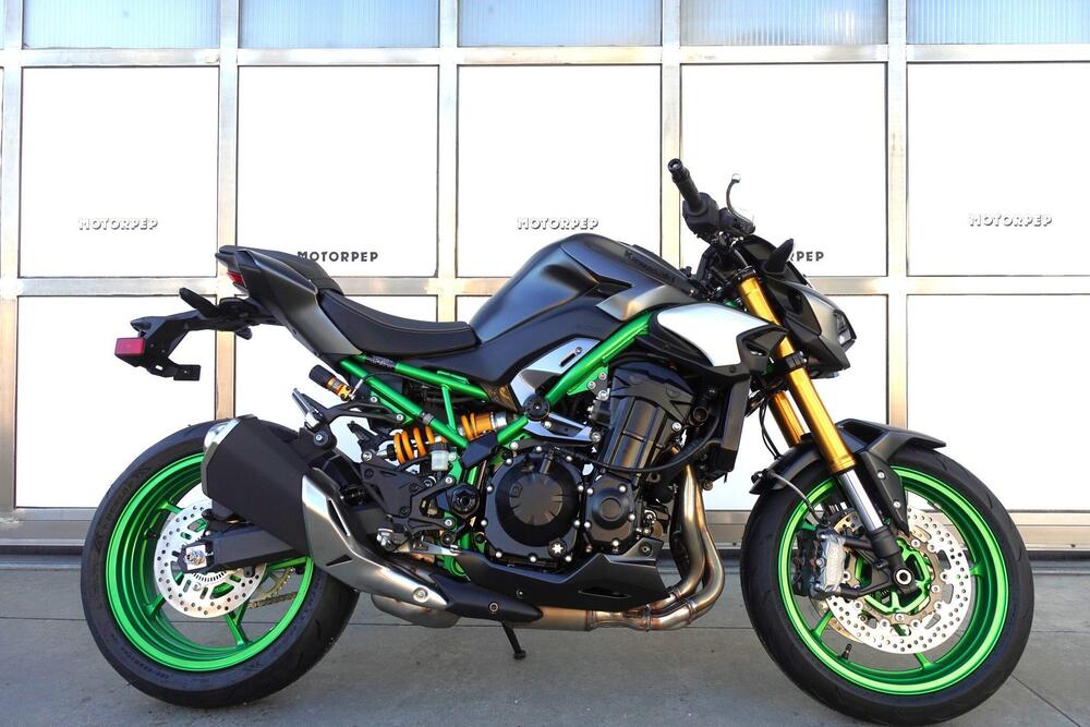 Kawasaki Z 900 SE (2025 - 26) (2)