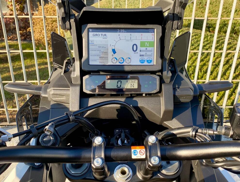 Honda Africa Twin CRF 1100L ES (2024 - 25) (3)