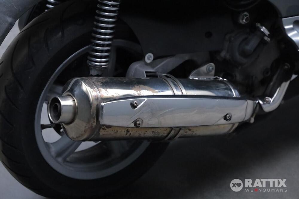 Aprilia Scarabeo 500 (2007 - 12) (4)