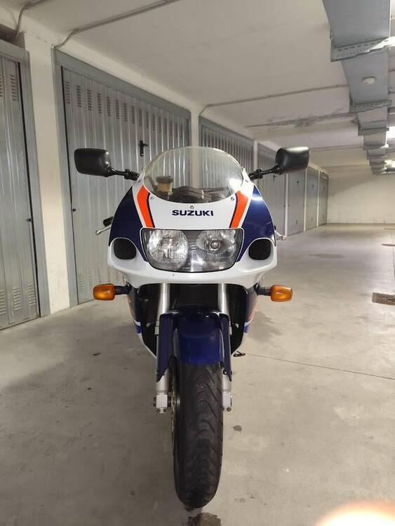 Suzuki GSX R 750 SRAD (2)