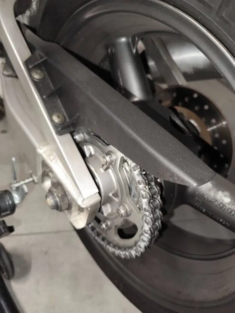 Suzuki GSX R 750 SRAD (6)