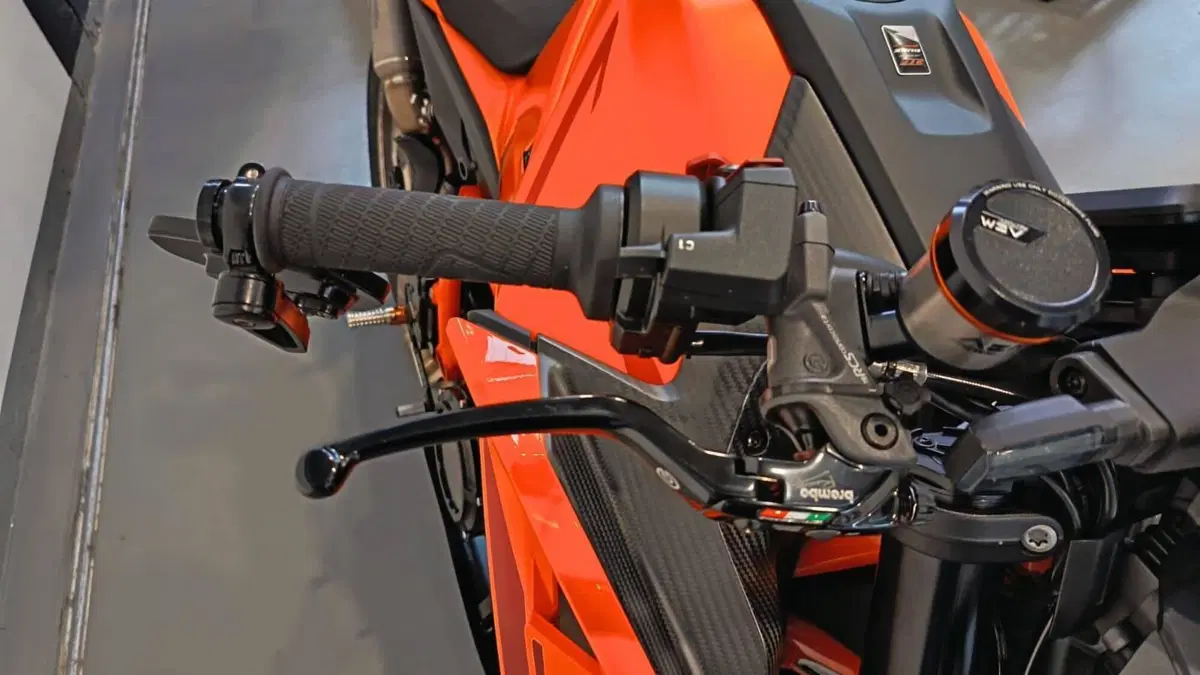 KTM 1390 Super Duke R EVO (2024 - 26) (9)