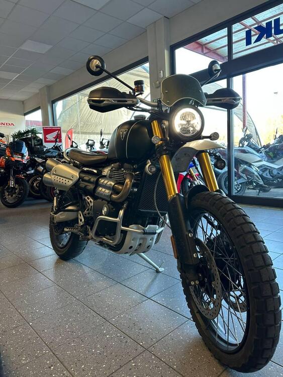 Triumph Scrambler 1200 XE (2021 - 23) (4)