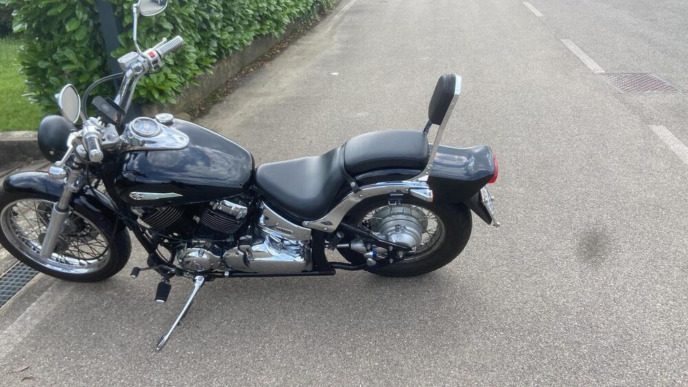 Yamaha XVS 650 Drag Star (1997 - 05) (2)
