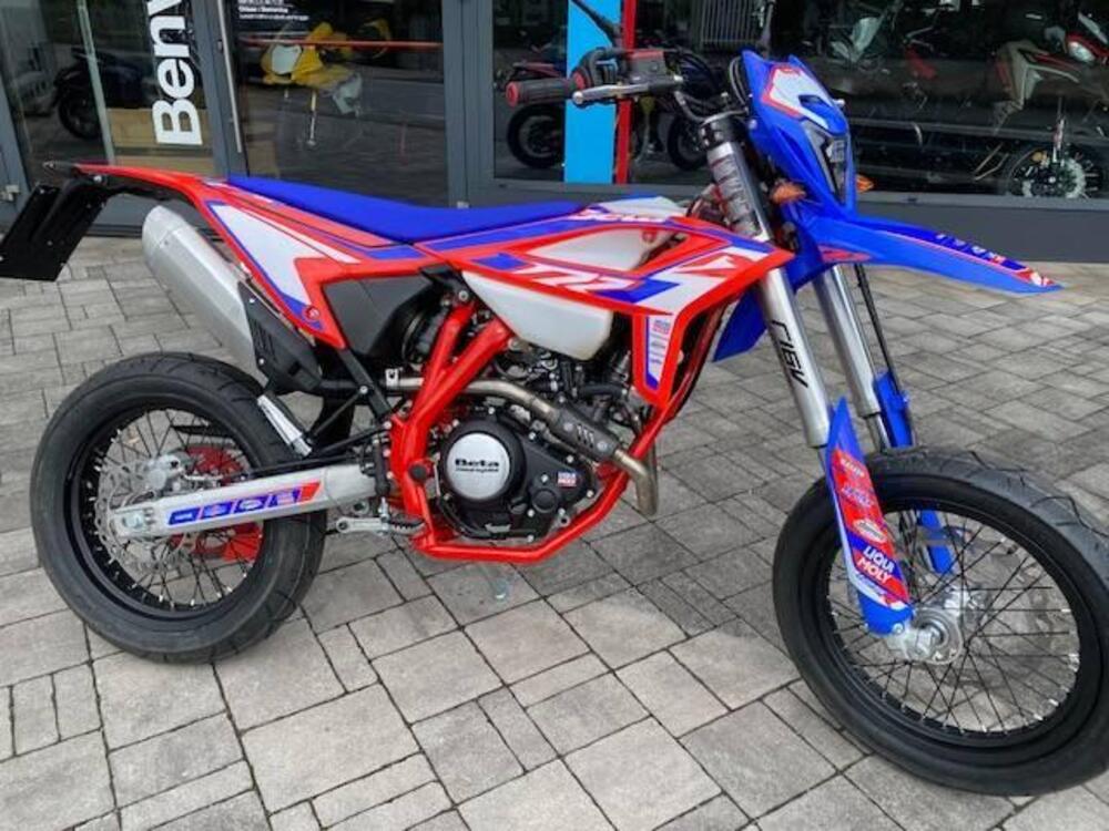 Betamotor RR 125 4T Motard R (2025) (4)