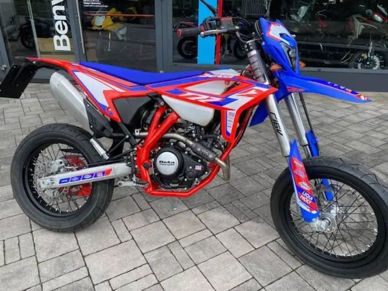 Betamotor RR 125 4T Motard R (2025 - 26) (4)