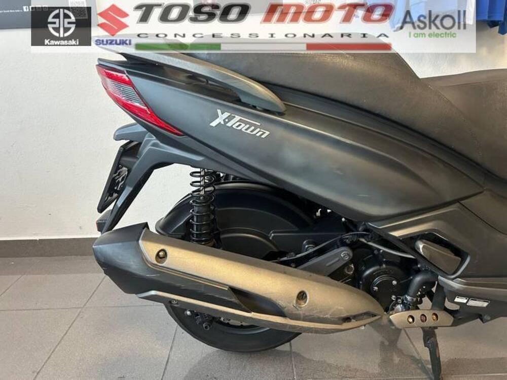 Kymco X-Town 300i ABS (2016 - 20) (3)