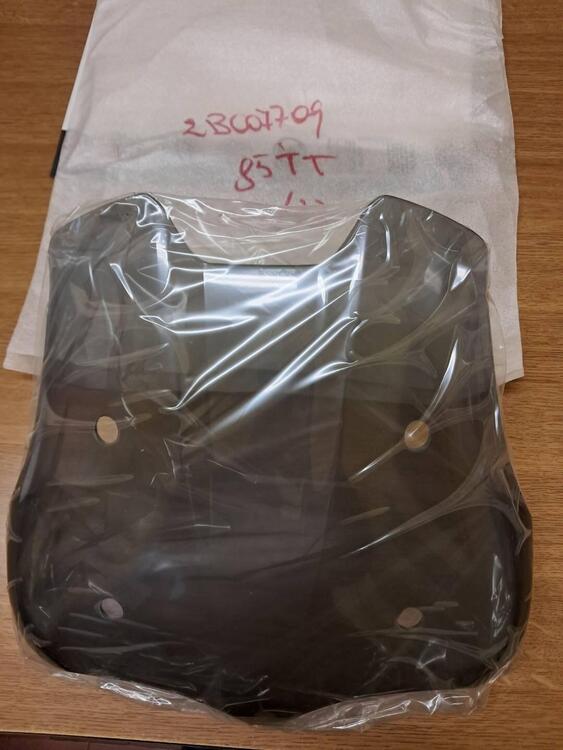 PARABREZZA V85 TT 2019/2023 ORIGINALE Moto Guzzi