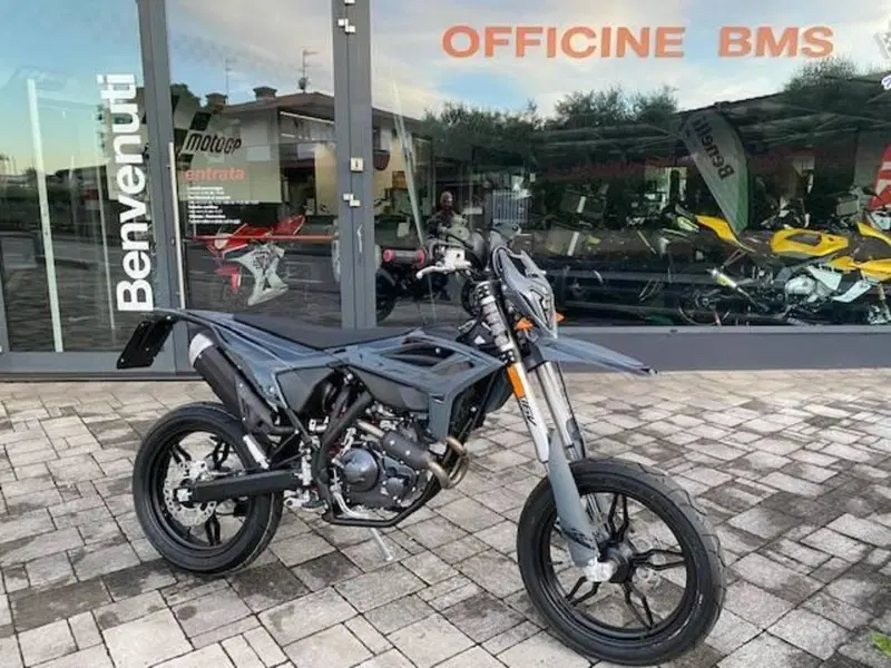 Betamotor RR 125 4T Motard T (2025 - 26)