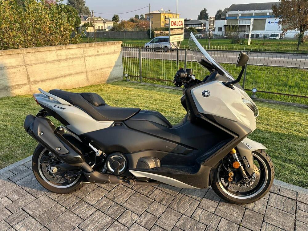 Yamaha T-Max 560 Tech Max (2025)