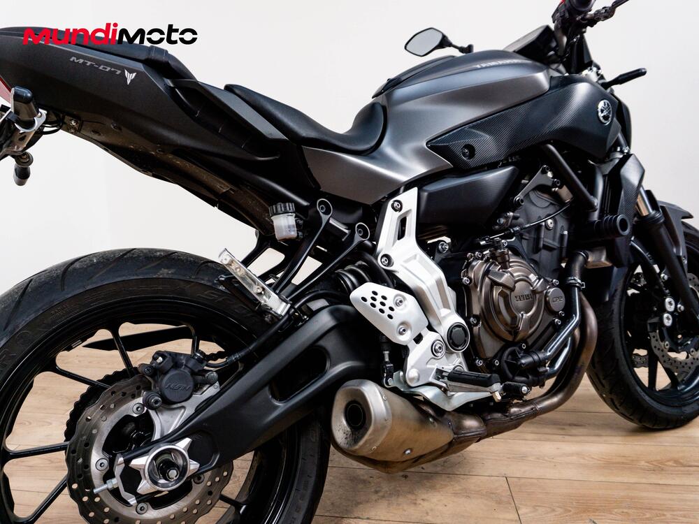 Yamaha MT-07 (2014 - 16) (4)
