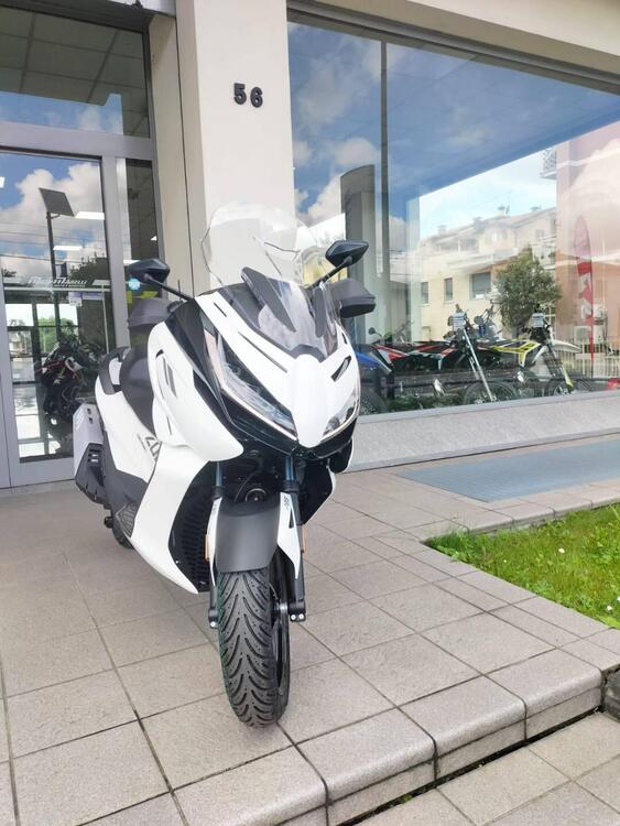 Zontes ZT368-E (2025) (2)