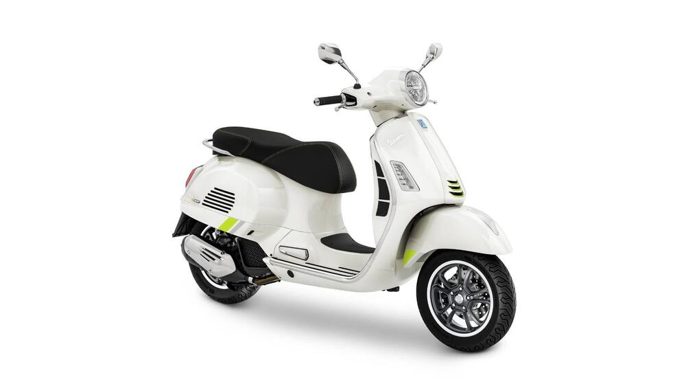 Vespa GTS 125 Super Tech (2025)