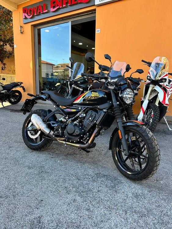 Royal Enfield Guerrilla 450 (2024 - 25) (2)