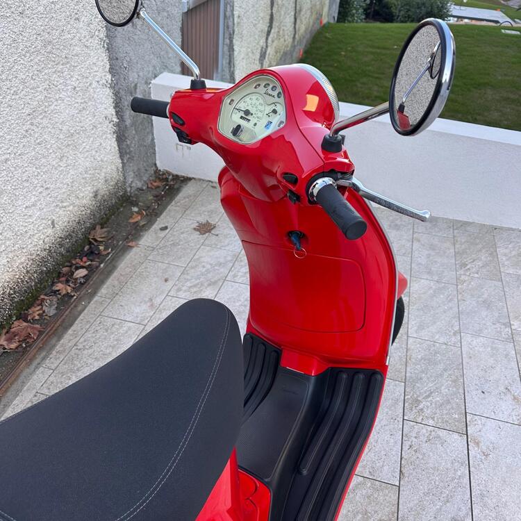 Vespa LX 125 Touring (2010 - 12) (3)