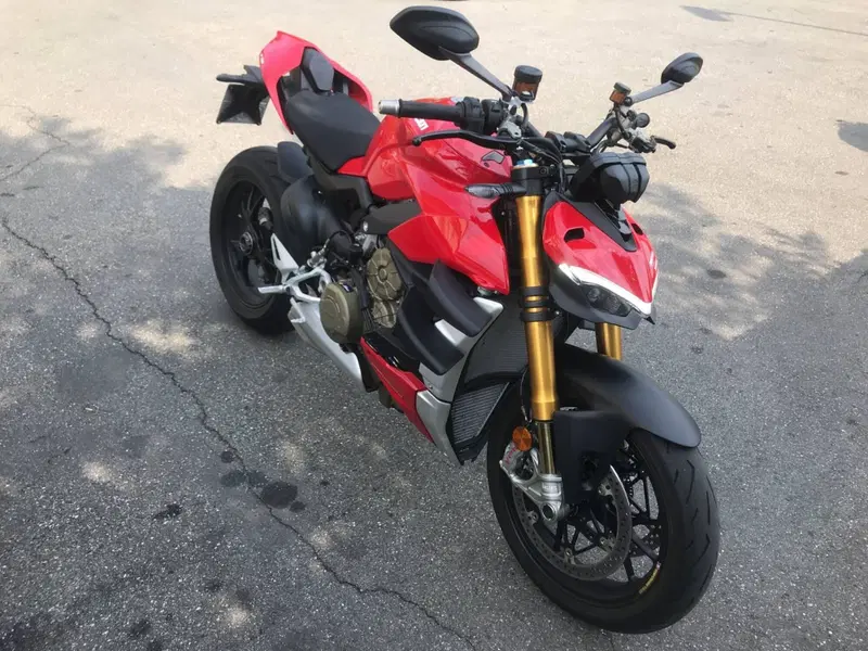 Ducati Streetfighter V4 1100 S (2021 - 22) (2)