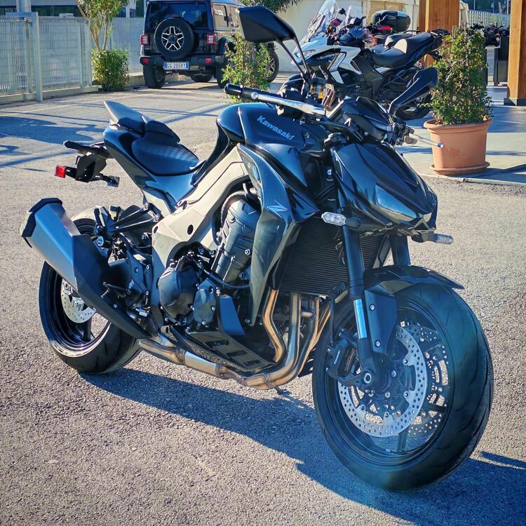 Kawasaki Z 1100 (2026) (2)