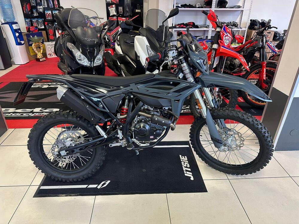 Betamotor RR 125 4T Enduro T - X Special Edition (2025) (2)