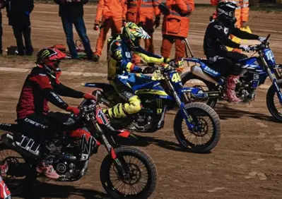 Pecco Bagnaia e Augusto Fernandez vincono La 100 km dei Campioni. Subito fuori Valentino Rossi