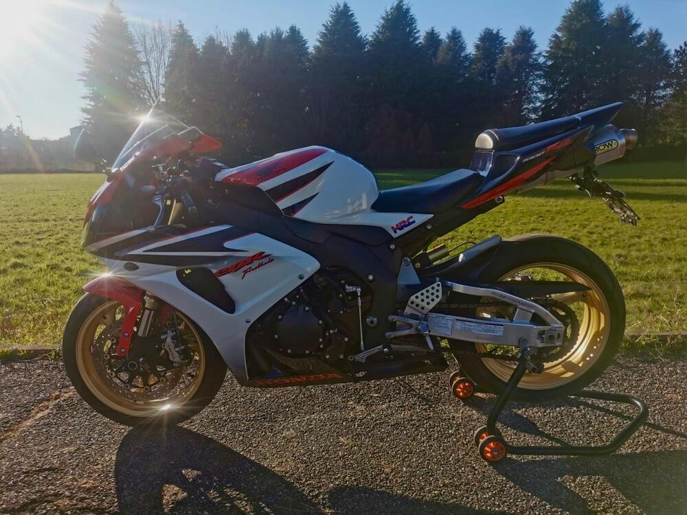 Honda CBR 1000 RR Fireblade (2006 - 07) (2)