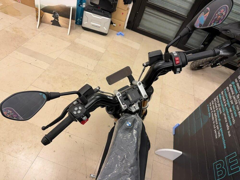 Bmw CE 02 AM (2024 - 25) (5)