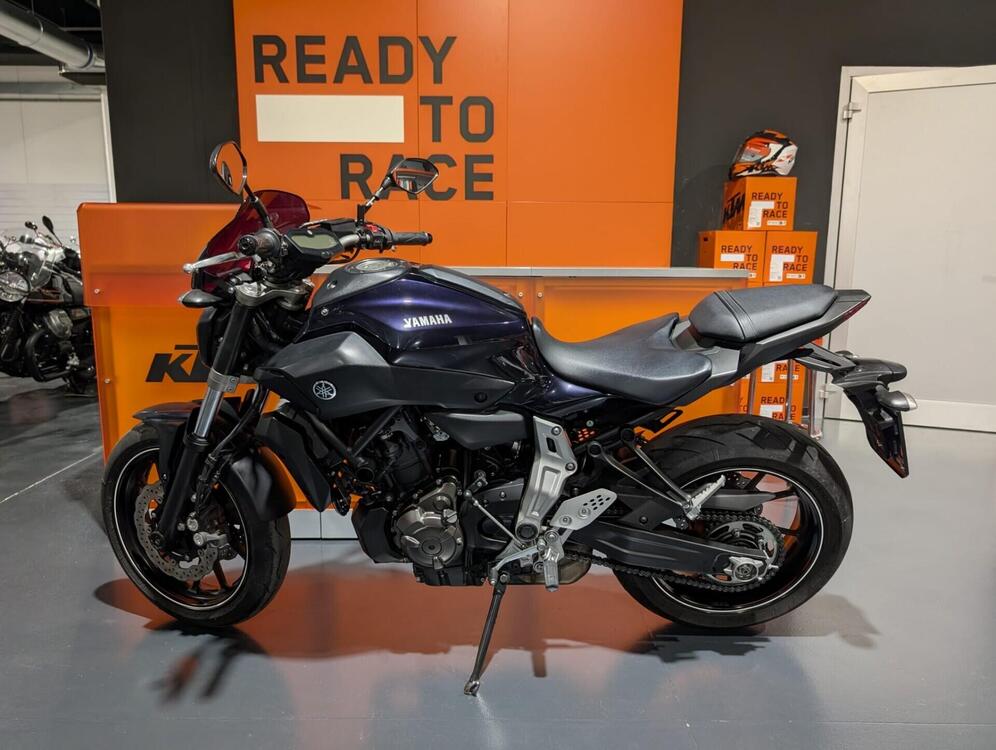 Yamaha MT-07 ABS (2014 - 16) (2)