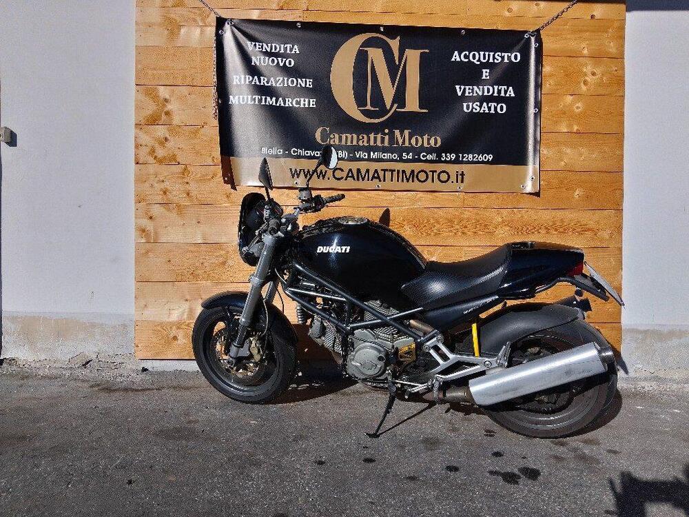 Ducati Monster 900 Dark (1999 - 02)