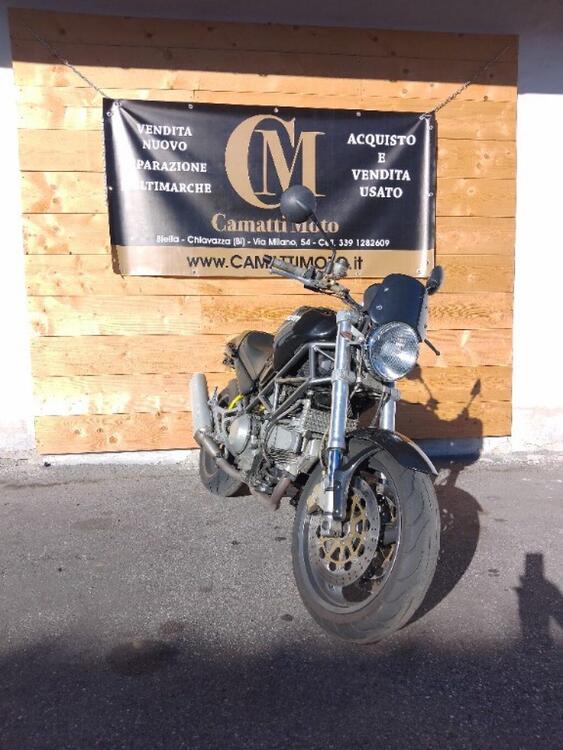 Ducati Monster 900 Dark (1999 - 02) (4)