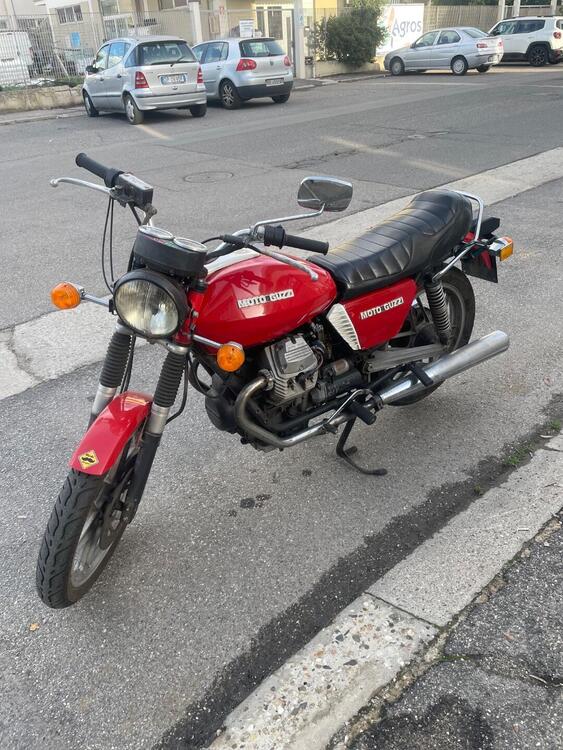 Moto Guzzi V35 II