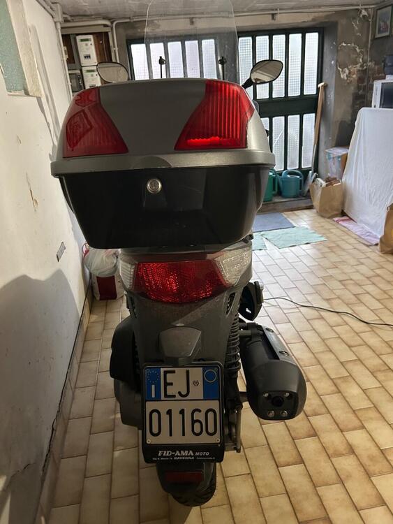 Kymco People 300i GT ABS (2016 - 20) (3)