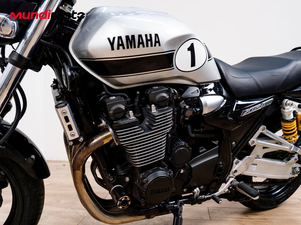 Yamaha XJR 1300 60th Anniversary (2015 - 16) (4)