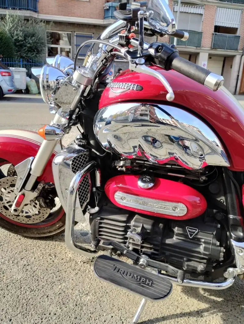 Triumph Rocket 3 Classic (2006 - 11)