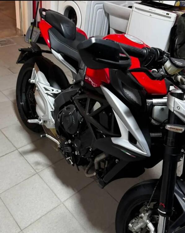 MV Agusta Brutale 800 EAS ABS (2016 - 19) (4)