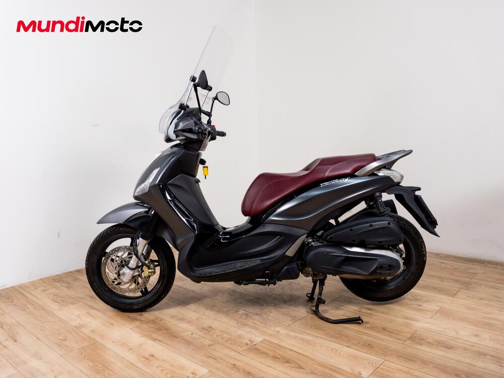 Piaggio Beverly 350 SportTouring ie ABS (2011 - 17) (5)