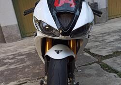 Triumph Daytona 675 R (2010 - 12) usata