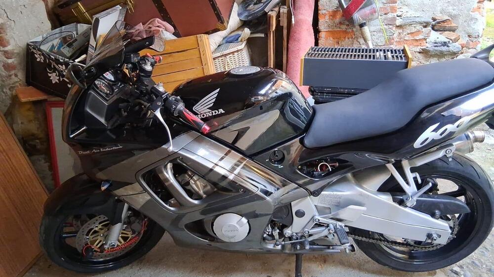 Honda CBR 600 F (1997 - 99) (4)