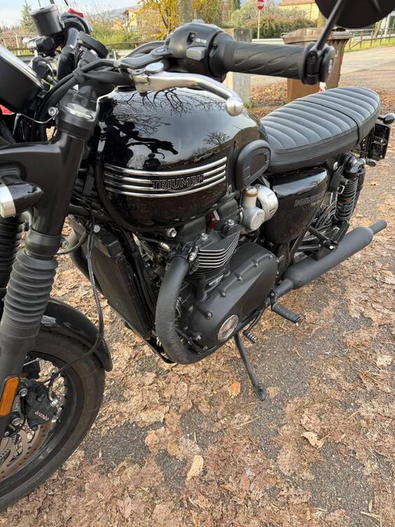 Triumph Bonneville T120 (2021 - 25) (4)