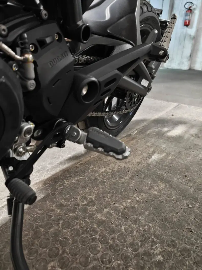 Ducati Scrambler 800 Icon Dark (2025 - 26) (11)