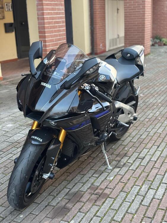 Yamaha YZF R1M (2020 - 25) (3)