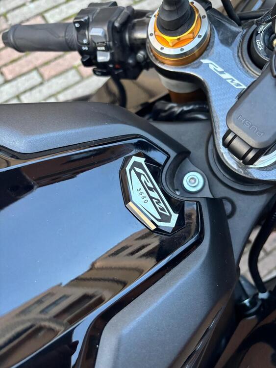 Yamaha YZF R1M (2020 - 25) (5)