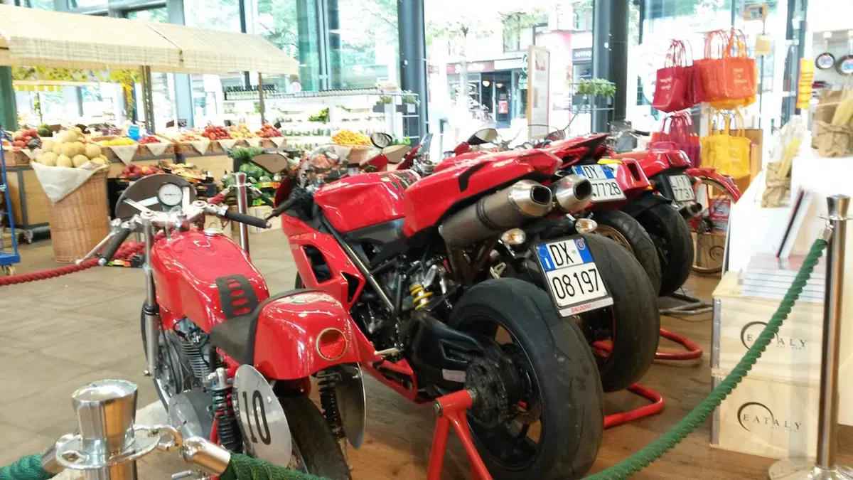 12 Ducati da Eataly a Monaco di Baviera (3)