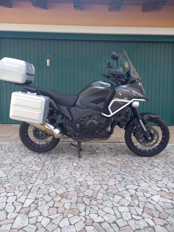 Honda Crosstourer Travel Edition ABS (2015 - 17) (2)