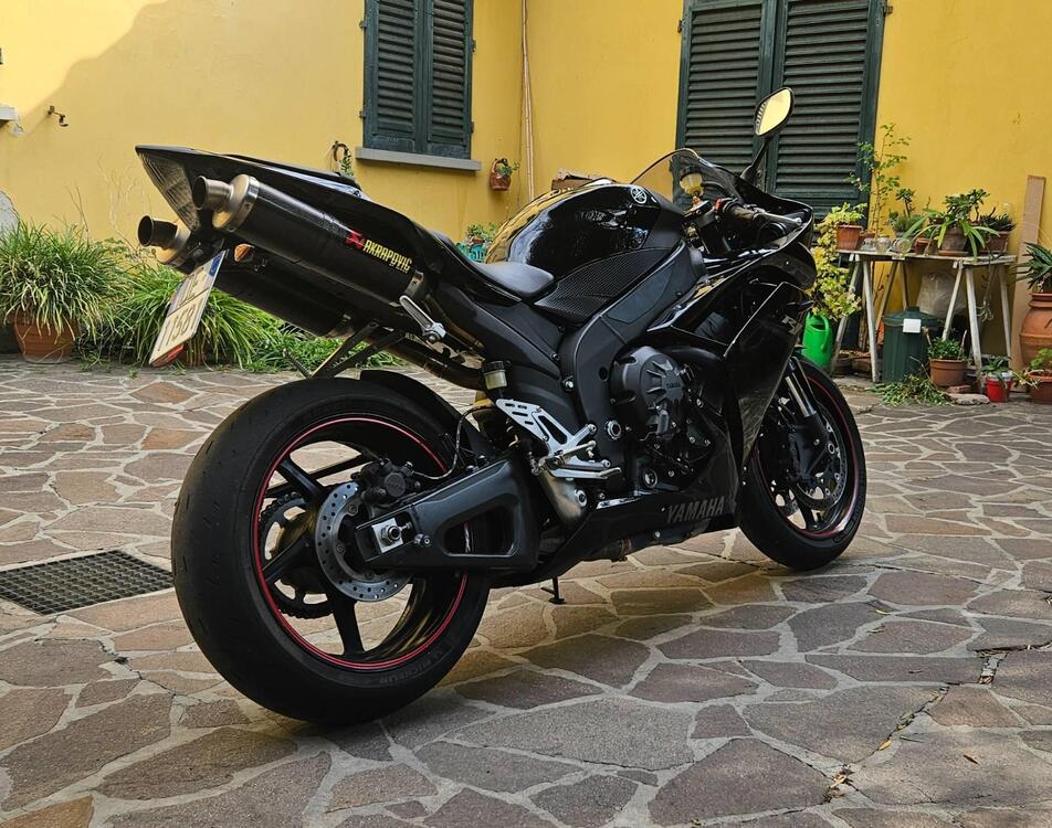 Yamaha YZF R1 (2007 - 08) (5)