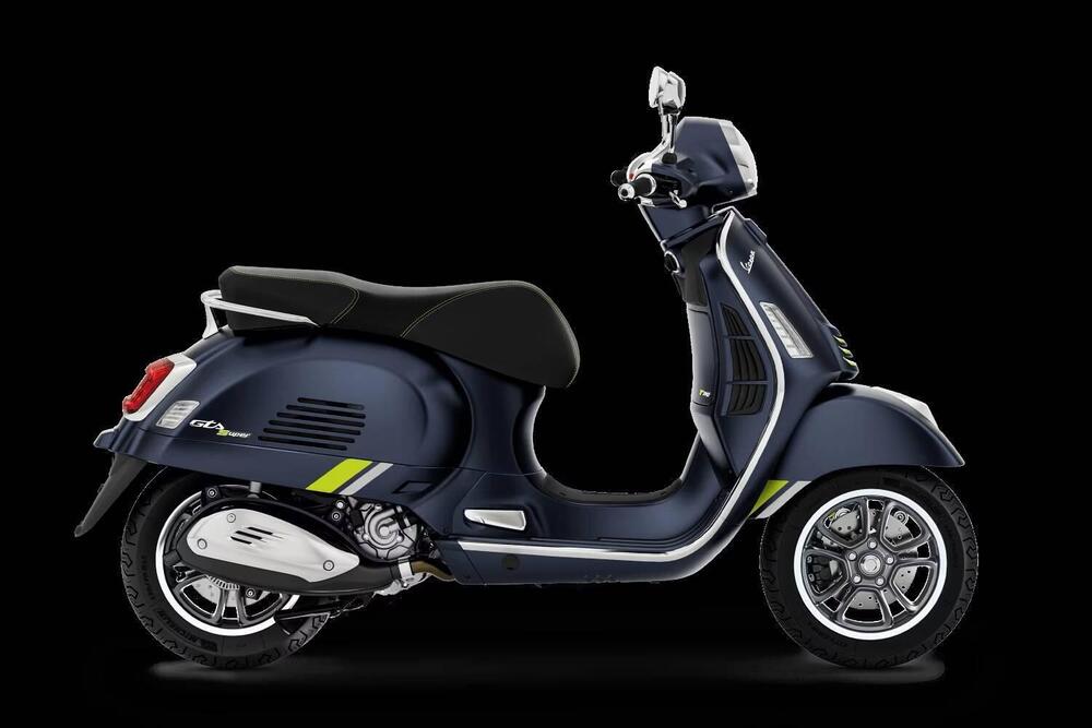 Vespa GTS 125 Super Tech (2025) (3)