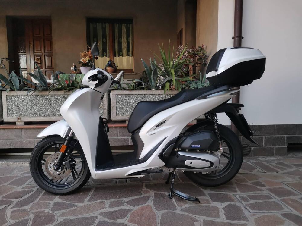 Honda SH 150i Sport (2024 - 25) (2)
