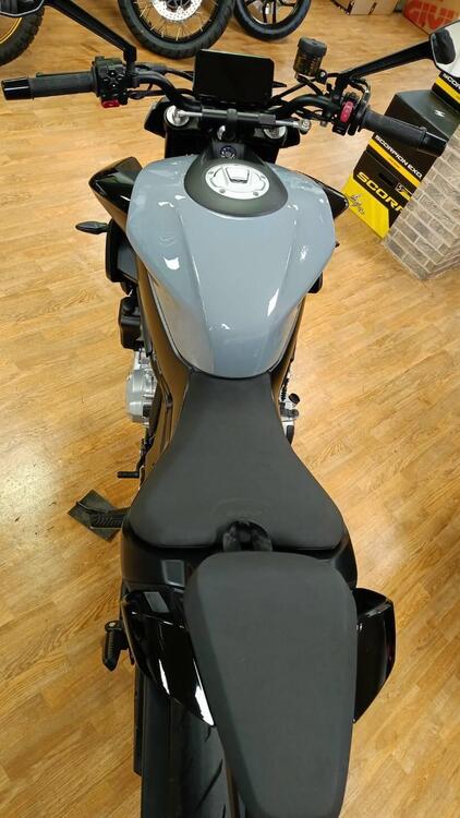 CFMOTO 675NK (2025) (5)